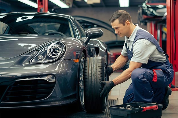 porshe-body-repair-in-bedford